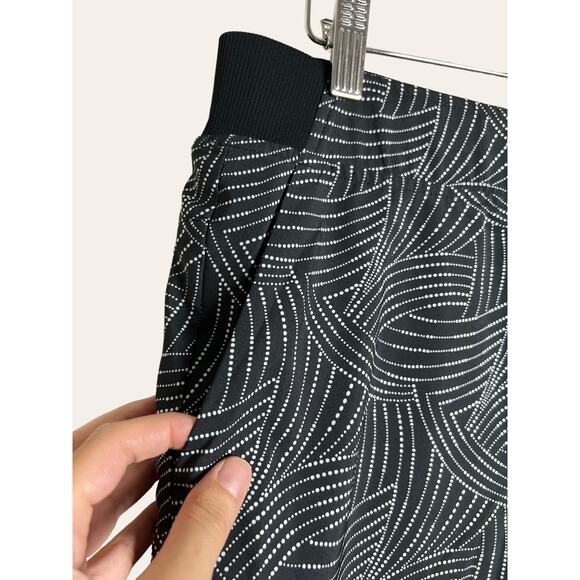 Cypress Club Black White Dotted Print Athletic Skort Size Medium - Picture 4 of 7